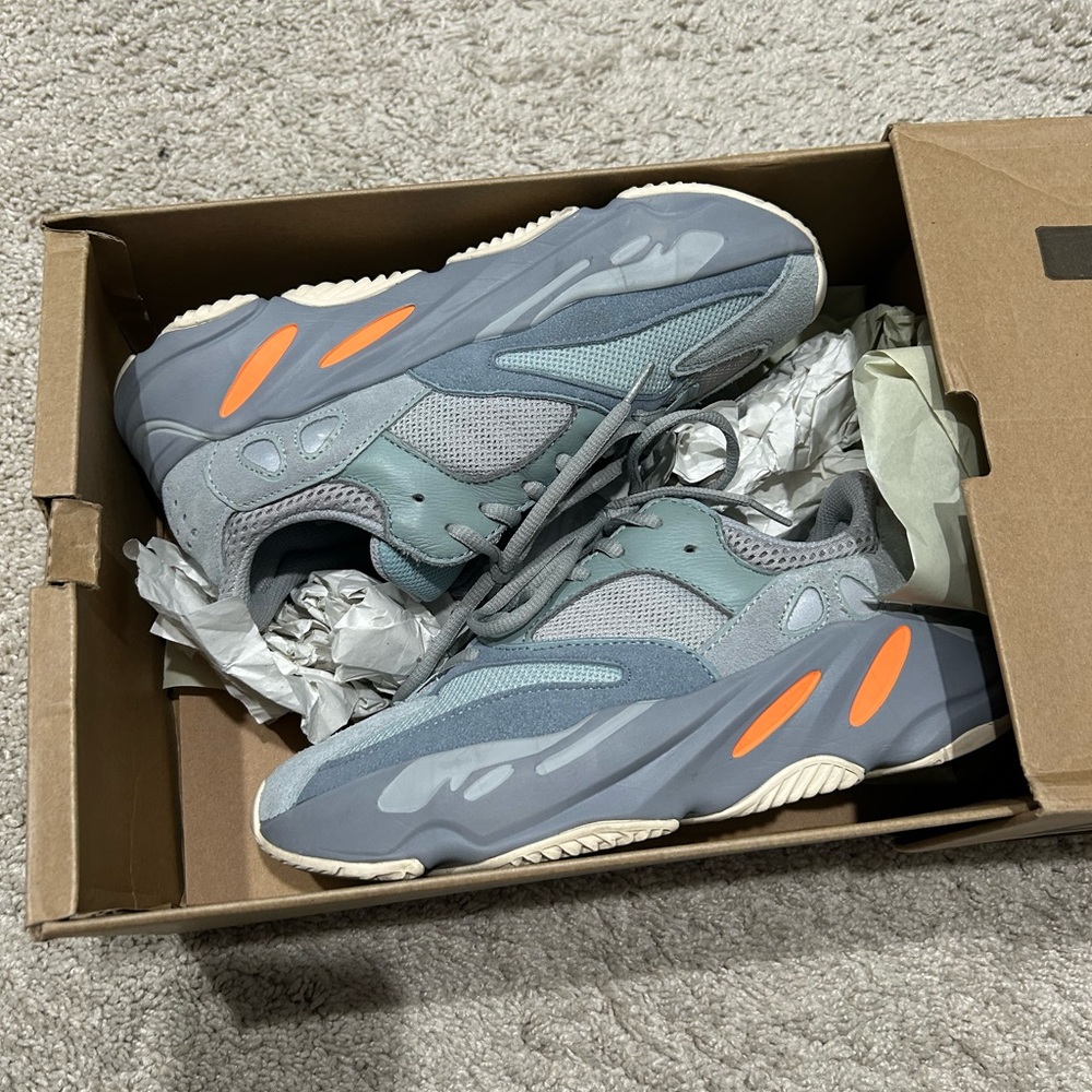 Yeezy 700